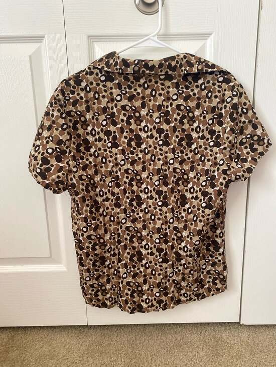 Christopher & Banks Brown Geometric Bubble Print Short Sleeve Button Down Blouse - Picture 6 of 11
